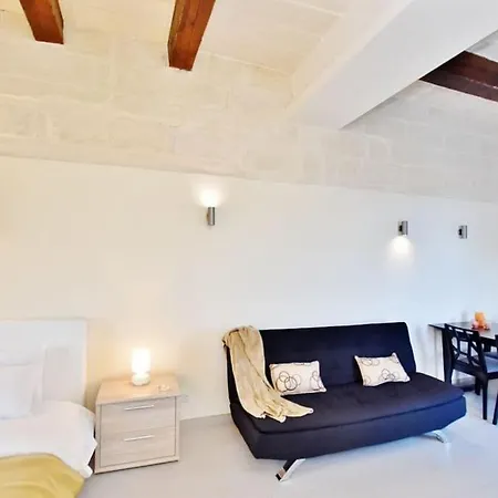 Vallettastay- Lucky Star Penthouse 501 Апартаменты *