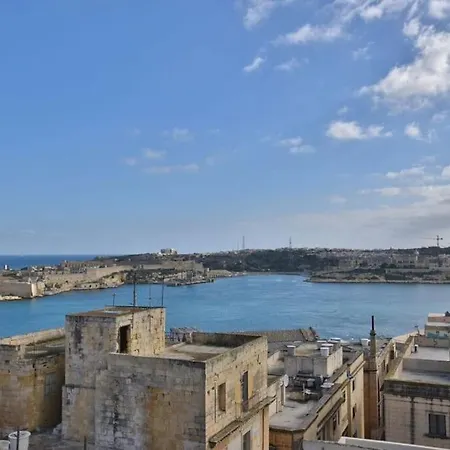 Vallettastay- Lucky Star Penthouse 501 *